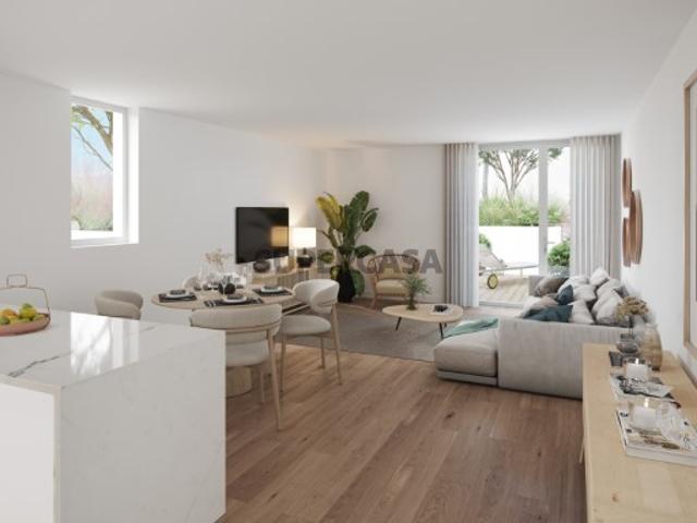Apartamento T1 com estacionamento em Cascais