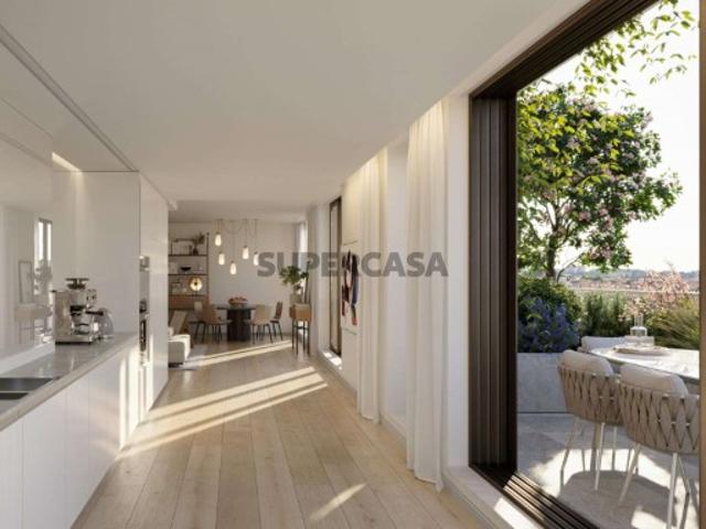 Apartamento T1 com estacionamento no Campo Grande, Lisboa