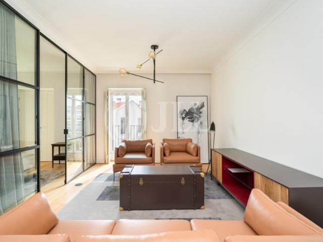 Apartamento T1 com estacionamento, no Saldanha, Lisboa