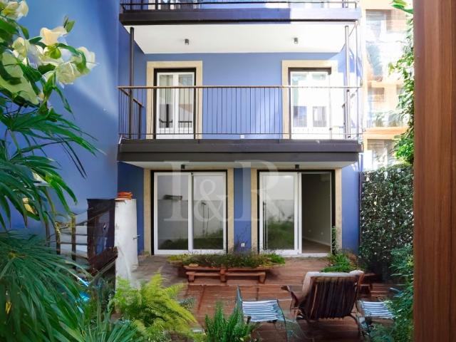 Apartamento T1 com jardim na Av. Liberdade, Lisboa