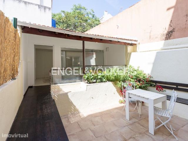 Apartamento T1 com jardim na Estrela