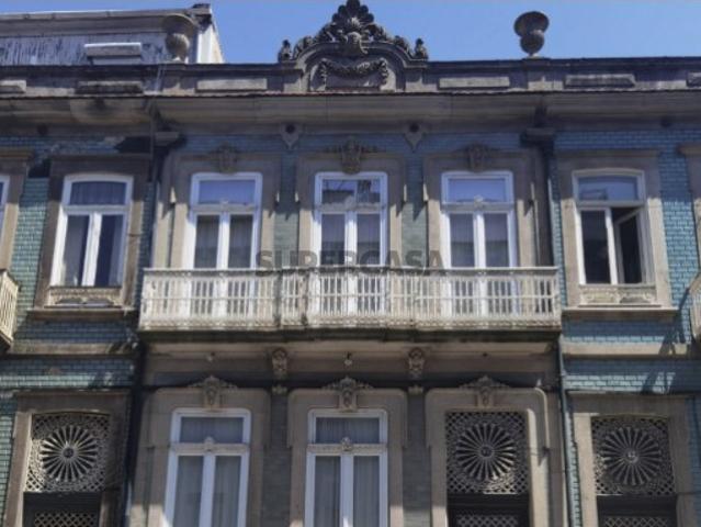 Apartamento T1 com jardim Rua Alvares Cabral Porto