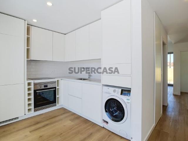 Apartamento T1 com logradouro 42m2, na Quinta do Conde