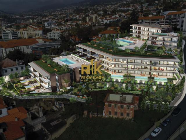 Apartamento T1 com logradouro e piscina