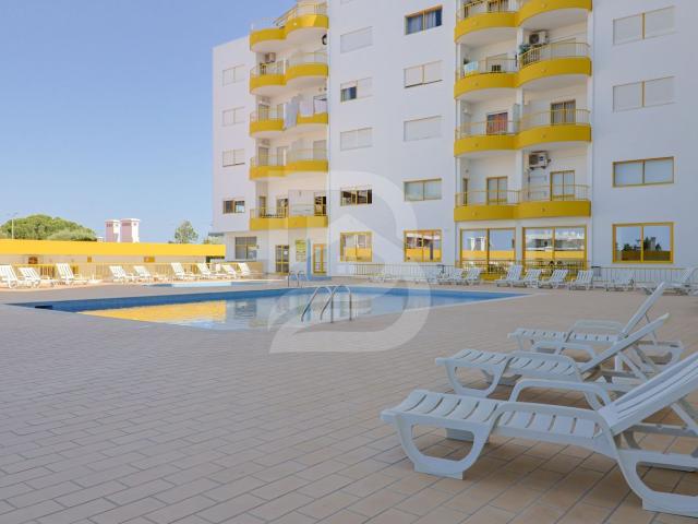 Apartamento T1 com piscina