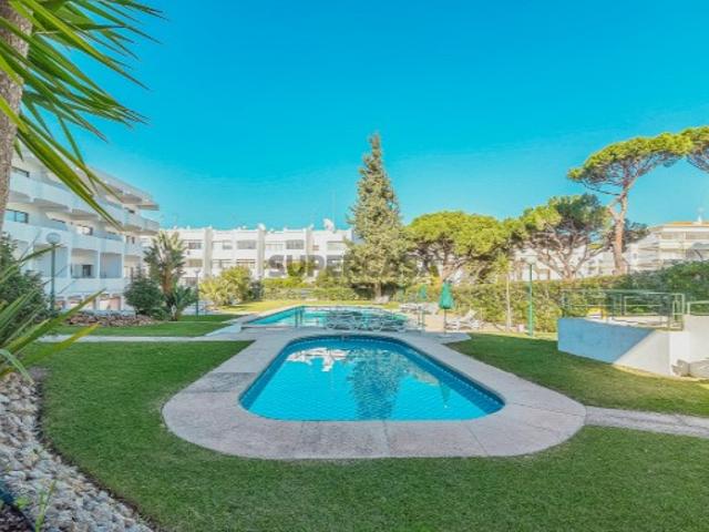 Apartamento T1 com Piscina e Vista Jardim em Vilamoura