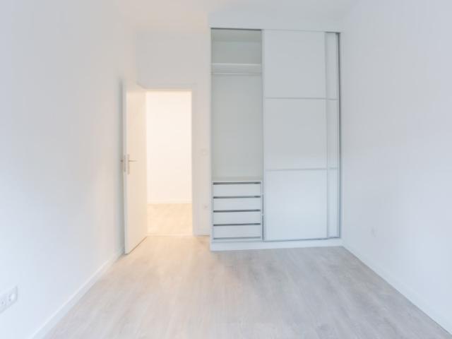 Apartamento T1 com Quintal Privativo