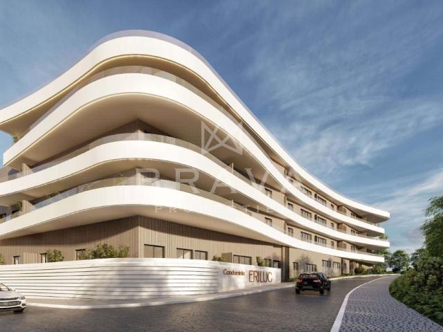 Apartamento T1 com terraço e lugar de garagem em Quarteira