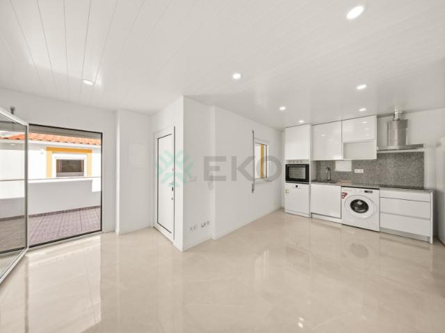 Apartamento T1 com Terraço em Zona Central do Montijo