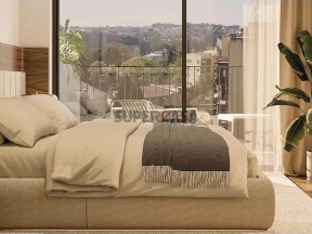 Apartamento T1 com terraço, em condomínio com piscina