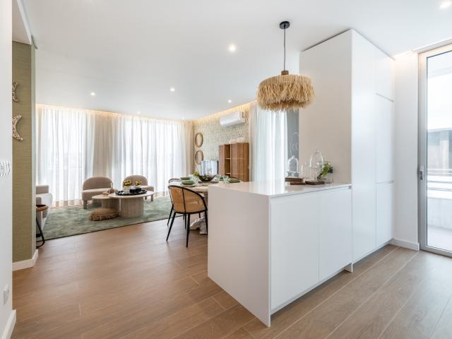 Apartamento T1 com terraço em frente à praia em São Martinho do Porto