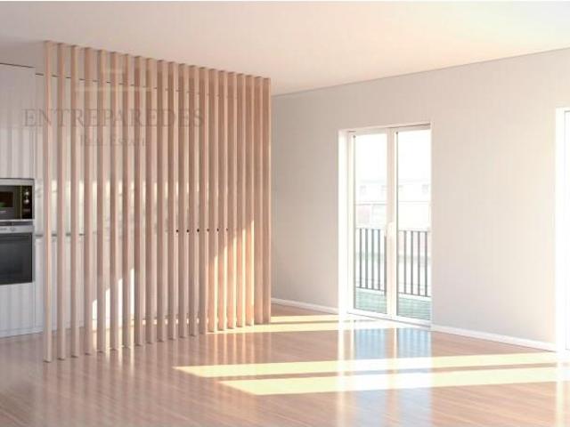 Apartamento T1 com terraço, jardim e garagem para comprar em. 80m² Ramalde