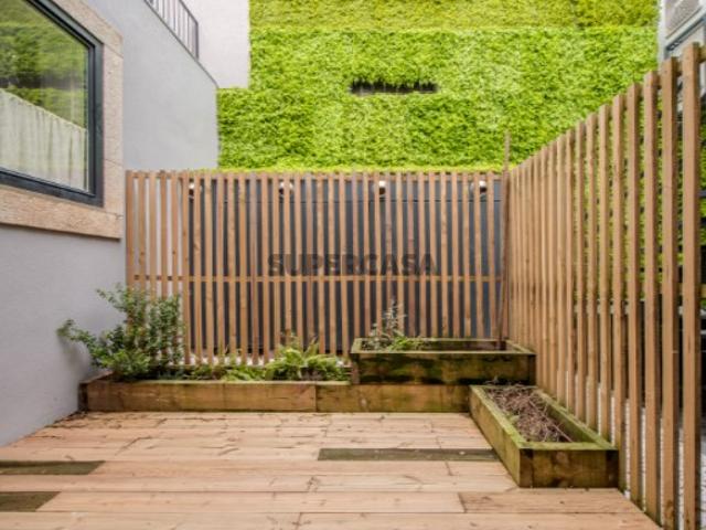 Apartamento T0+1 com terraço, na Foz Velha, Porto