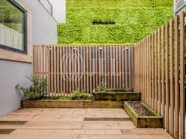 Apartamento T0+1 com terraço, na Foz Velha, Porto