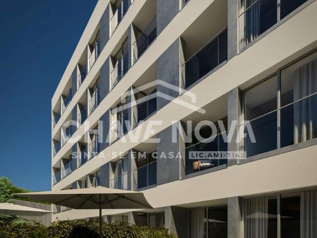 Apartamento T1, com terraço, para venda, localizado em Pedrouços
