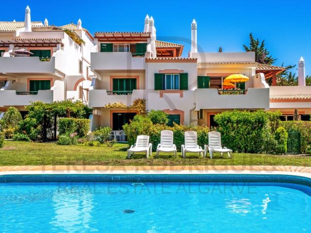 Apartamento T1 com Terraço Privado em Vilamoura A Poucos Minutos da Praia e da Marina