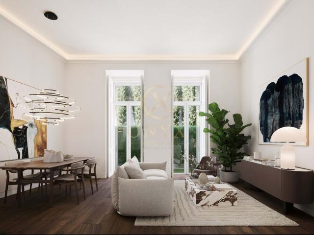 APARTAMENTO T1 COM VARANDA TOTALMENTE RENOVADO NO CORAÇÃO DE LISBOA