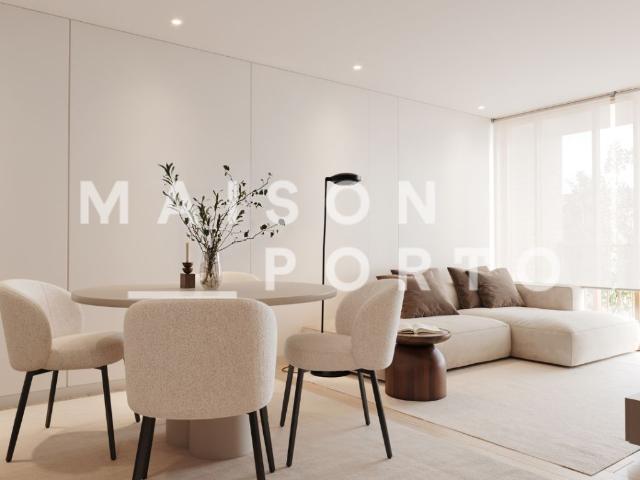 Apartamento T1 com Varanda e Estacionamento prximo ao Gaiashopping