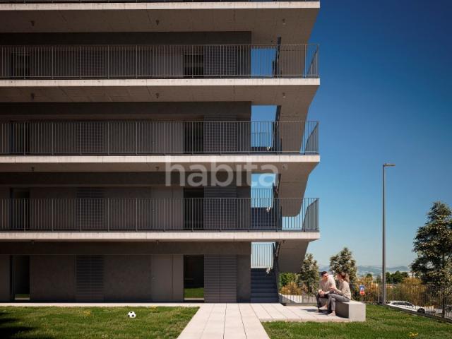 Apartamento T1 com Varanda e Garagem junto ao Hospital Santos Silva V.N.Gaia