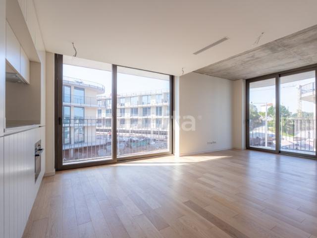 Apartamento T1 com varanda e garagem no Heritage, em Coimbra