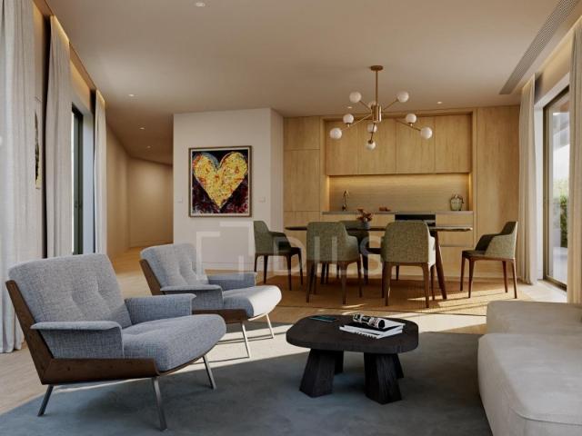 Apartamento T1, com varanda e garagem, na Foz, Porto