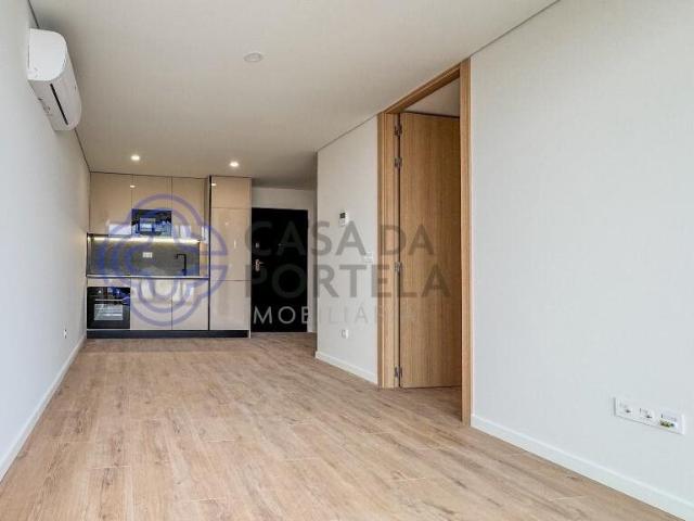 Apartamento T1 com Varanda e Lugar de Garagem, em Póvoa de V. 40m² Póvoa de Varzim, Beiriz e Argivai