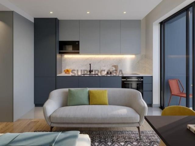 Apartamento T1, com varanda em novo empreendimento em Carcavelos