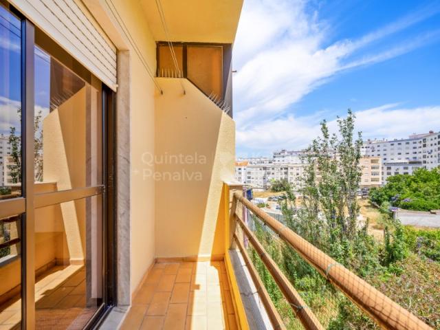 Apartamento T1 com varanda na Rua Camilo Castelo Branco, Setúbal