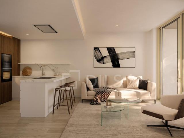 Apartamento T1 com varanda no Belas Clube de Campo