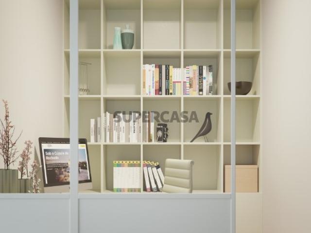 Apartamento T1, com varandas, no Porto