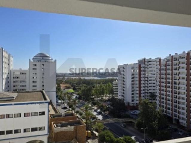 Apartamento T1 com vista desafogada para a Marina de Portimão Praia da Rocha