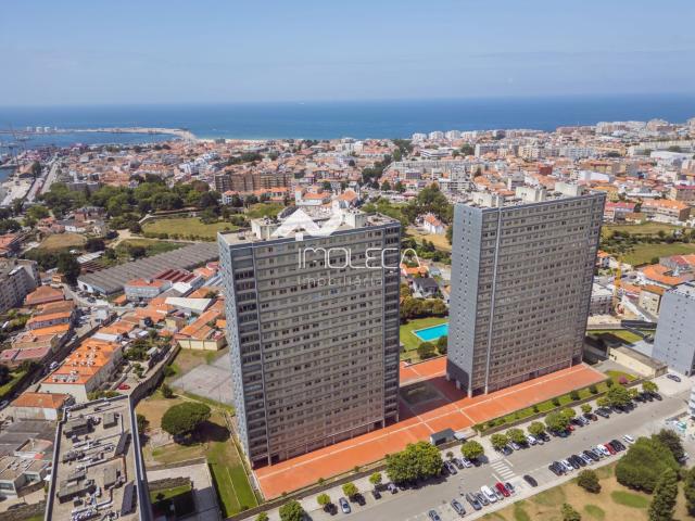 Apartamento T1 com vista mar e condomínio com piscina Entre Quintas em Leça da Palmeira