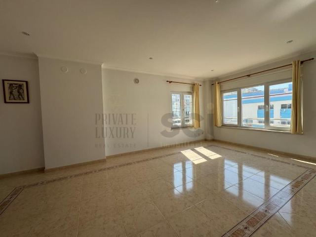 Apartamento T1 | Costa Caparica | centro | Parqueamento 68m² Costa Da Caparica