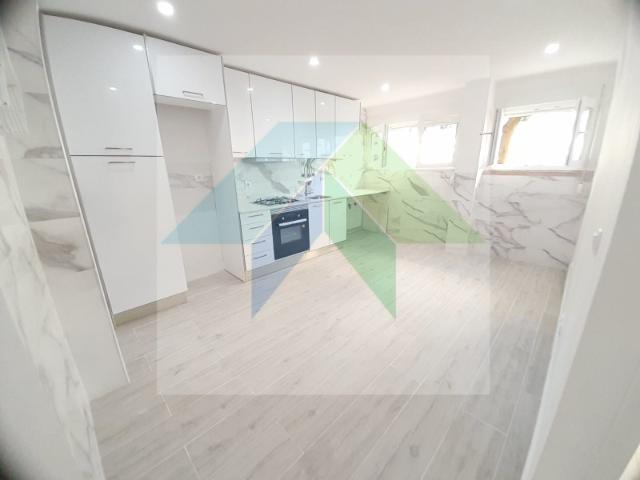 Apartamento T1 cozinha americana totalmente remodelado