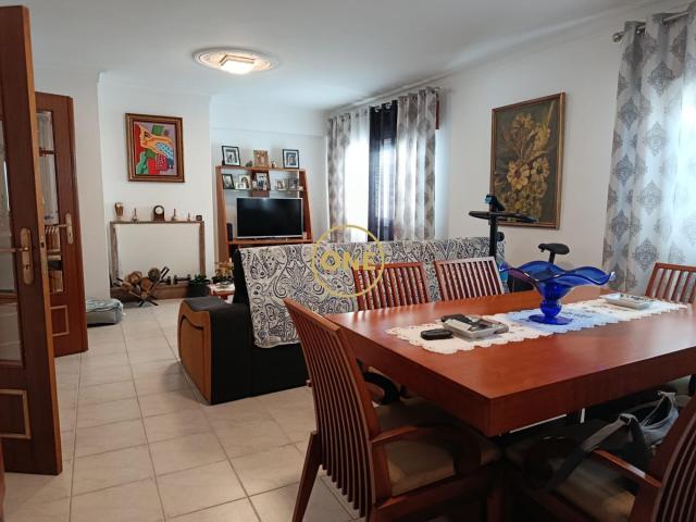 Apartamento T1 de 79m2 no Carregado, Alenquer