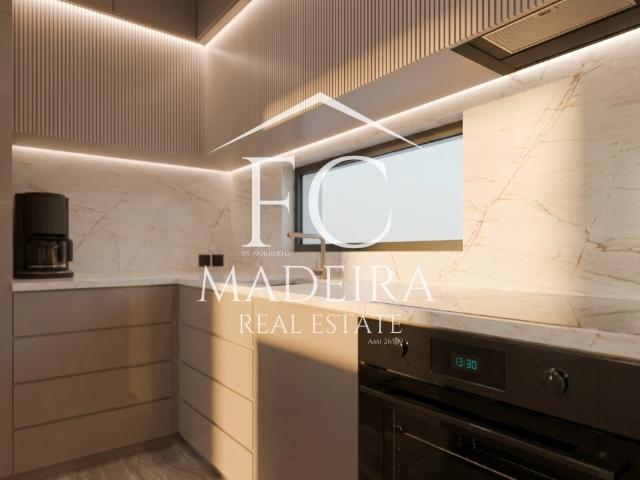 Apartamento T1 de Luxo no UPTOWN 30 Machico com Vista Mar