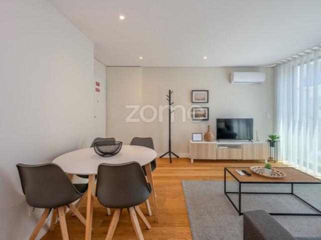 Apartamento T1 Duplex com elevador e Licença AL no Centro de Gaia