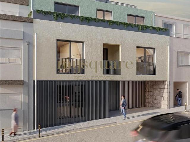 Apartamento T1 Duplex com terraço Junto à Serra do Pilar. 43m² São Pedro Da Afurada