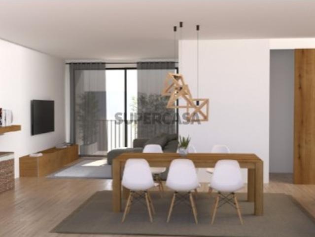 Apartamento T1 Duplex com varanda para comprar em Matosinhos Porto, condomínio com Piscina e Jardim