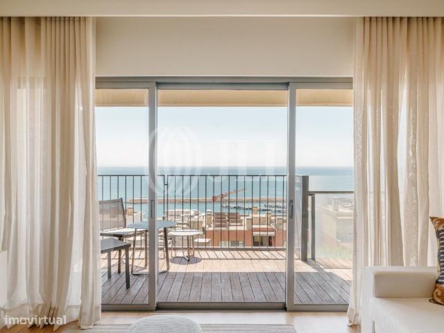 Apartamento T1 duplex perto da praia, no Harbour View, Sesimbra