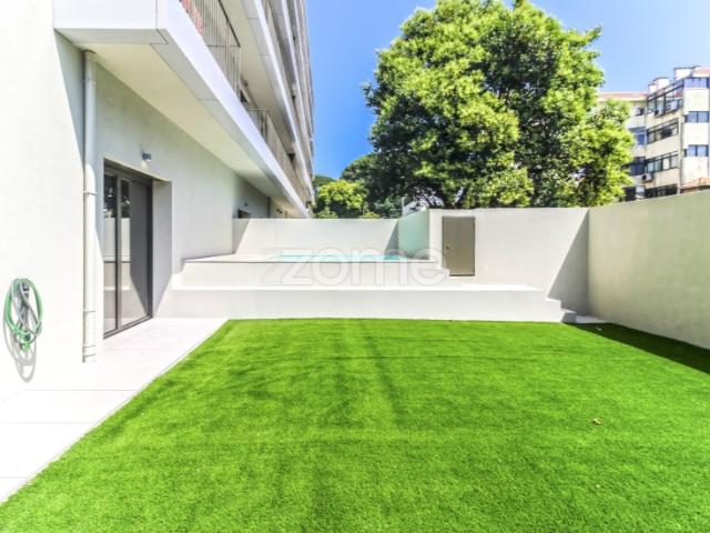 Apartamento T1 e escritório com terraço, em Paranhos, Porto