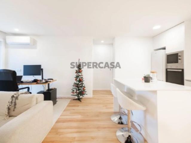 Apartamento T1 em Vila Nova de Famalicão e Calendário