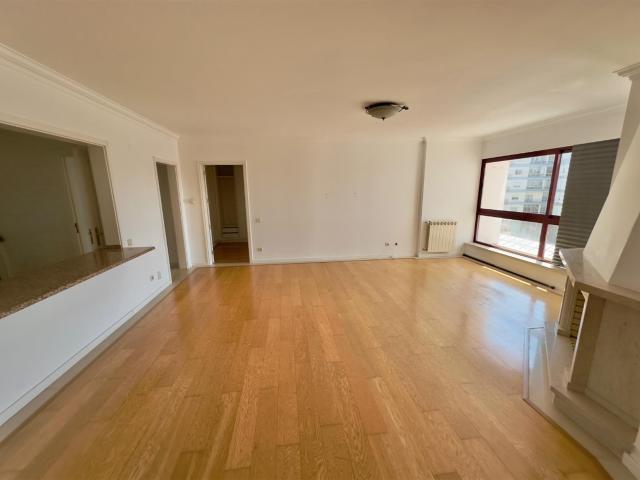 Apartamento T1 em Agualva, em predio com elevador, com arrec. 85m² Agualva e Mira Sintra