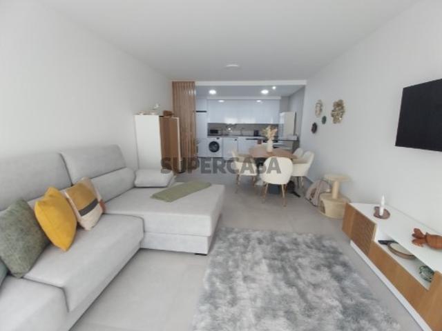 Apartamento T1 em Alcantarilha e Pêra