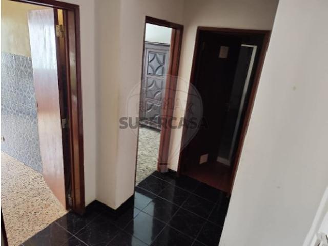 Apartamento T1 em Azambuja