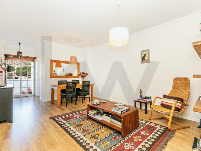 Apartamento T1 em Barcarena – Tranquilidade, Conforto e Excelente Estado de Conservação