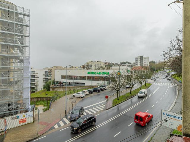 Apartamento T1 em Braga, na União das freguesias de Maximinos, Sé e Cividade em Braga para recuperar Oportunidade Única!
