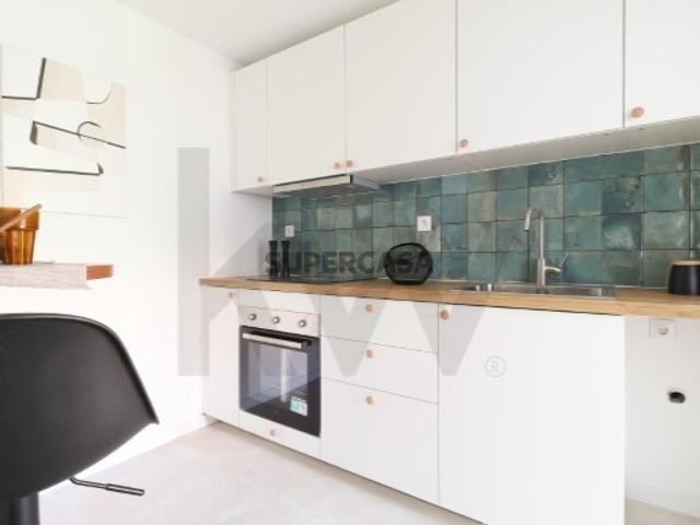 Apartamento T1 em Caneças Rés do Chão Totalmente Remodelado