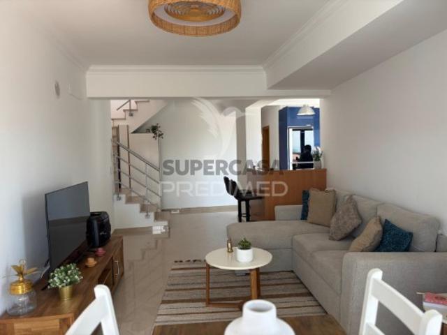 Apartamento T1 em Charneca de Caparica e Sobreda