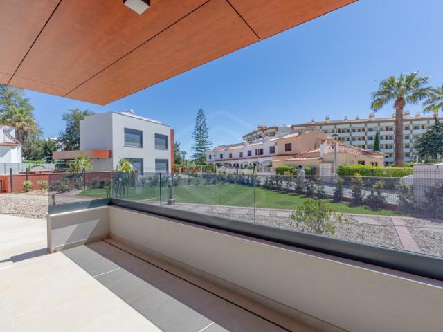 Apartamento T1 em Condomínio com Piscina perto da Praia, no centro de Vilamoura, Algarve